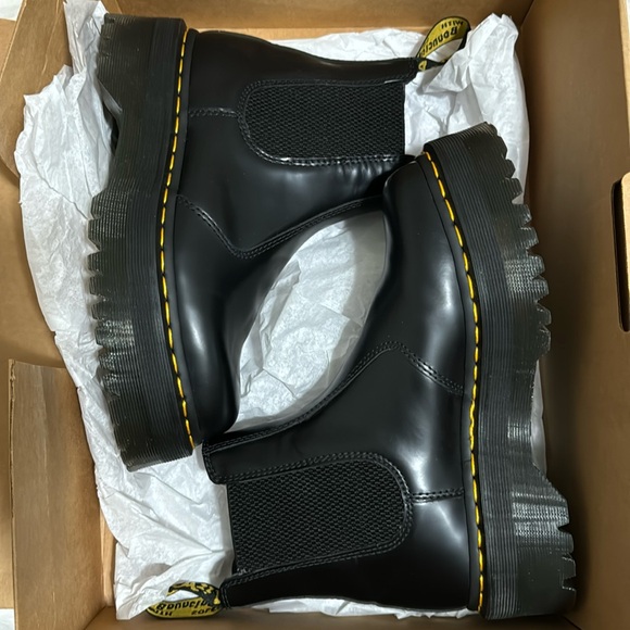 Dr. Martens Shoes - Dr Martens 2976 Quad Platform